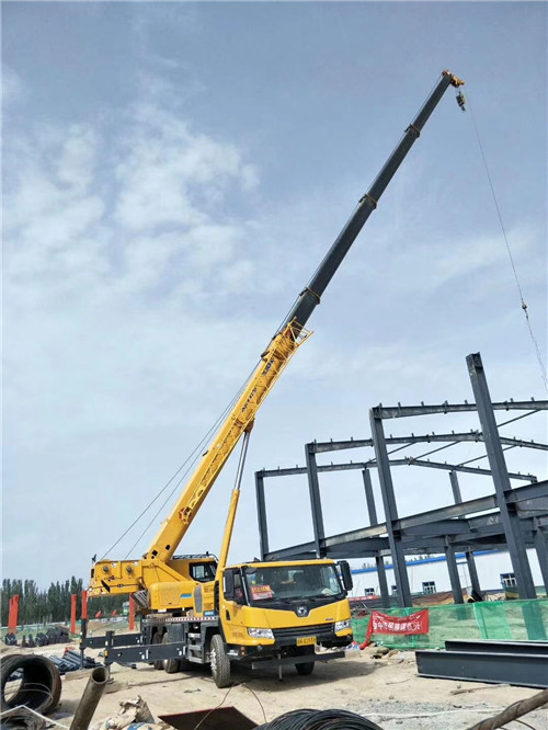 浮梁县超高层建筑钢结构吊装案例